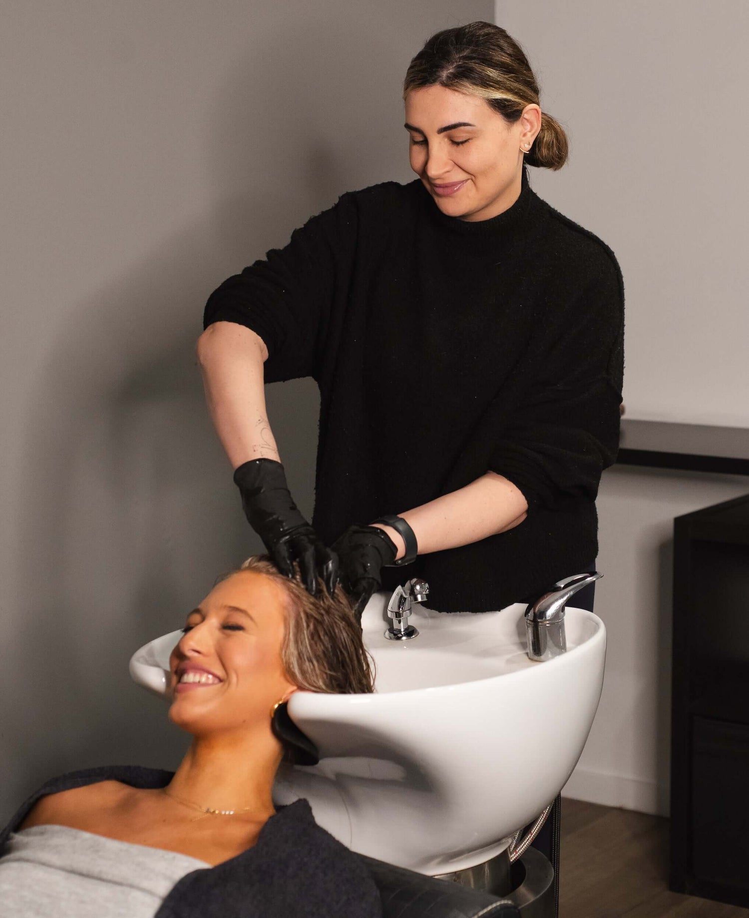 Hair dressing L'valle Store and Lounge Hair Care Hair Massage